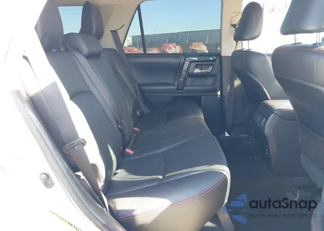 2018 Toyota 4Runner Trd Off Road Premium из США, поврежденный, VIN JTEBU5JR7J5545247